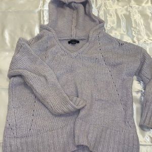 American Eagle sweater pullover